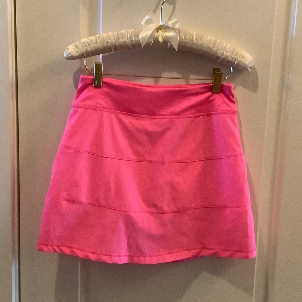 Taylor Jordan Size 2 Skort